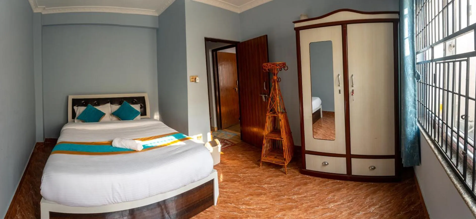 The White House Villa 8 Bedroom With Swimming Pool Catmandu Nepal