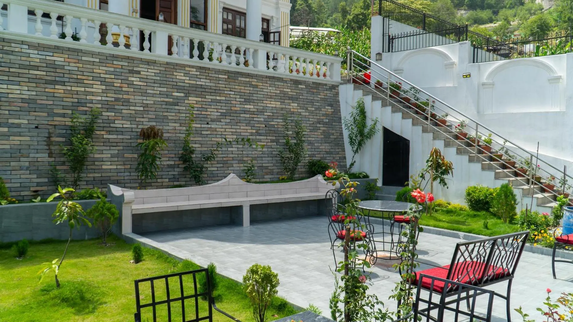 The White House Villa 8 Bedroom With Swimming Pool Kathmandu Nepal