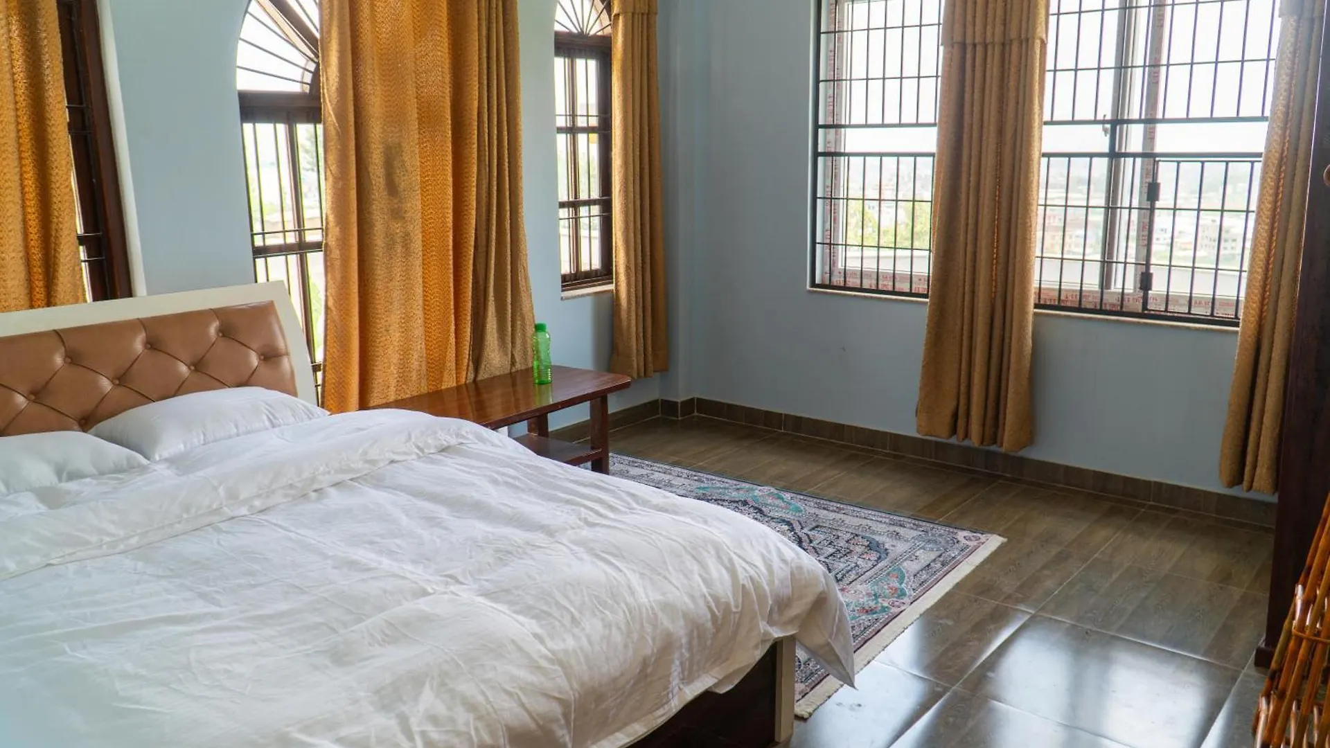 The White House Villa 8 Bedroom With Swimming Pool Kathmandu