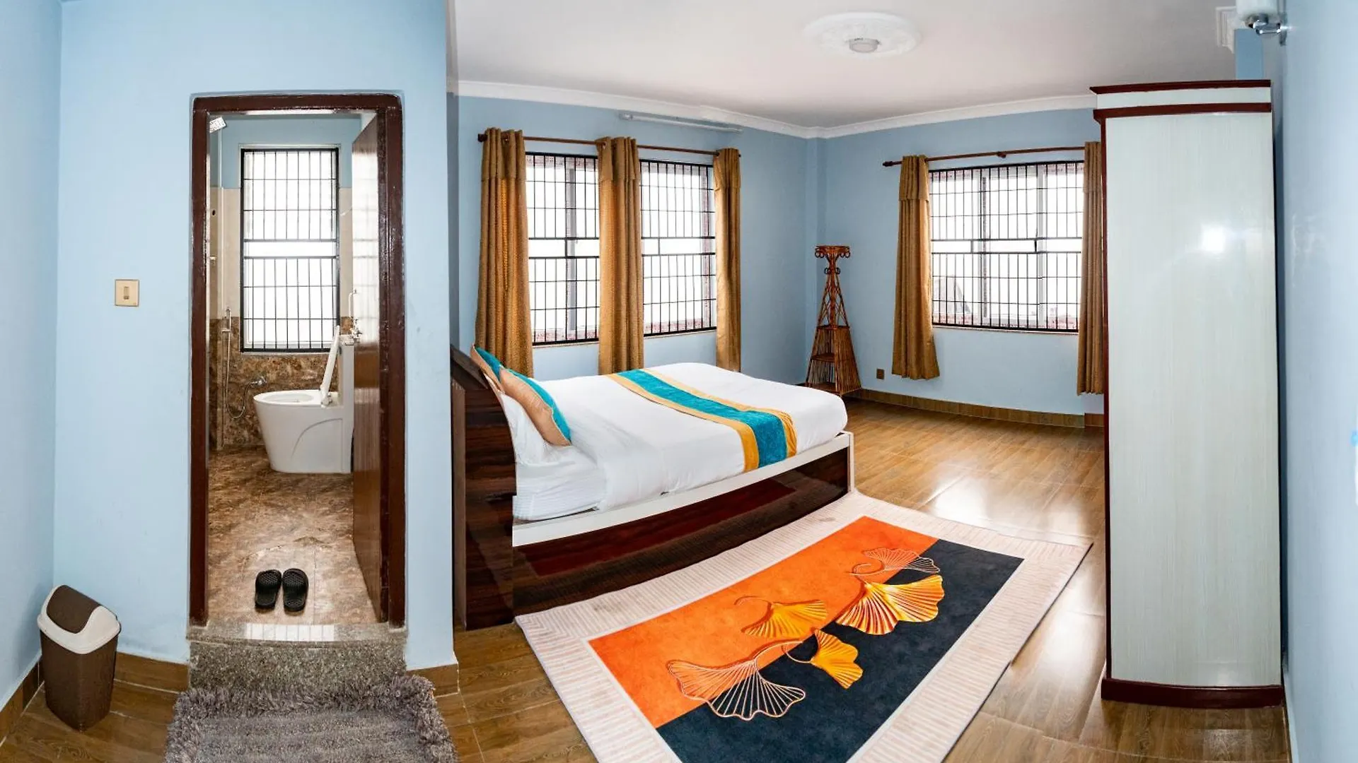 The White House Villa 8 Bedroom With Swimming Pool Kathmandu
